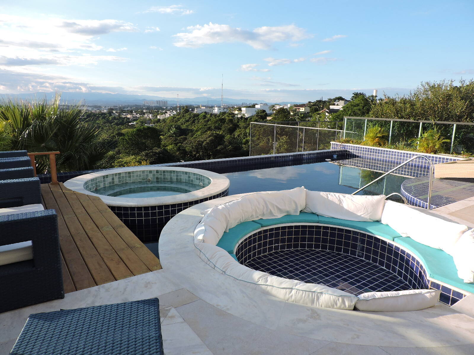 #CA0242 - Casa para Venda em Jacareí - SP