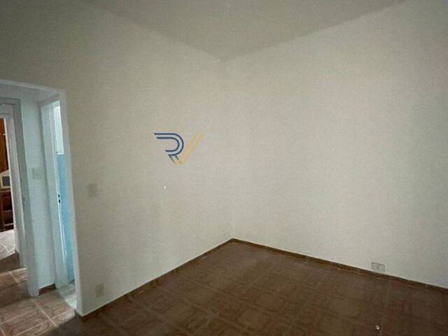 Casa para Venda em São José dos Campos - 4