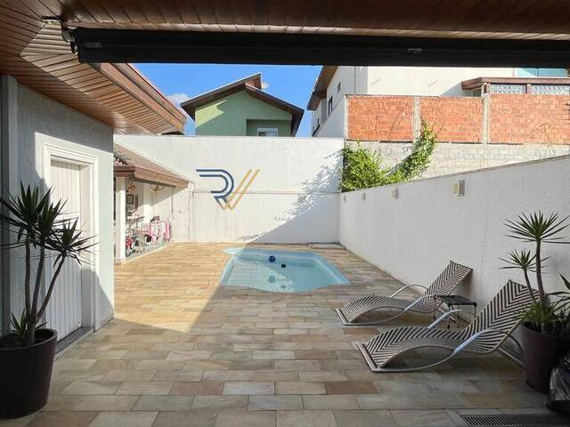 Casa para Venda em São José dos Campos - 5