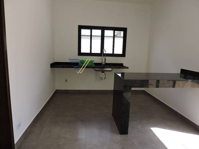 Casa para Venda em São José dos Campos - 4