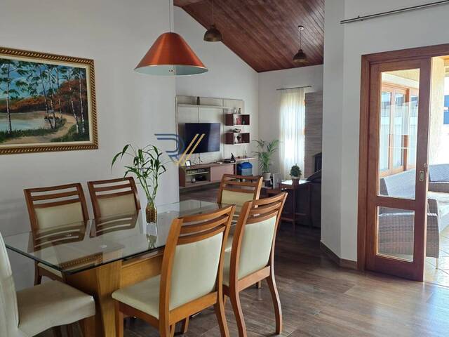 Casa para Venda em Jacareí - 4