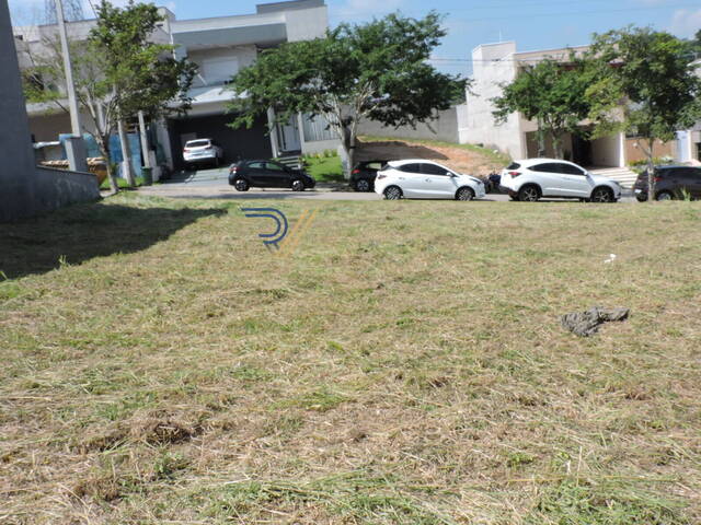 Terreno para Venda em Jacareí - 4