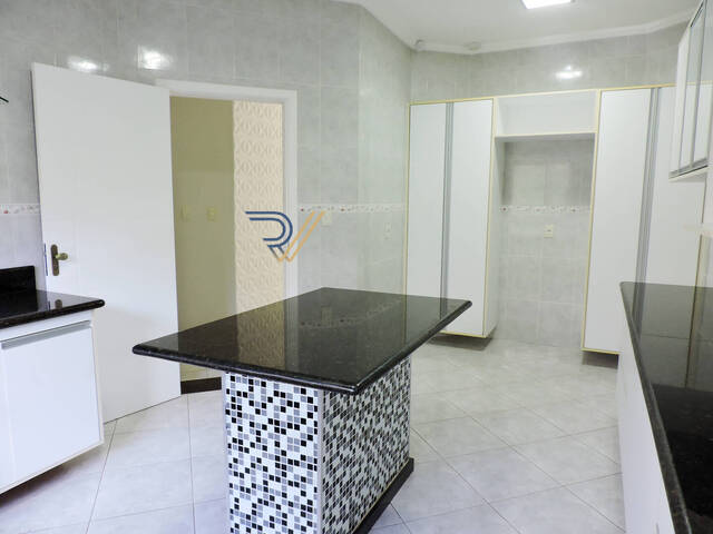 Casa para Locação em Jacareí - 4