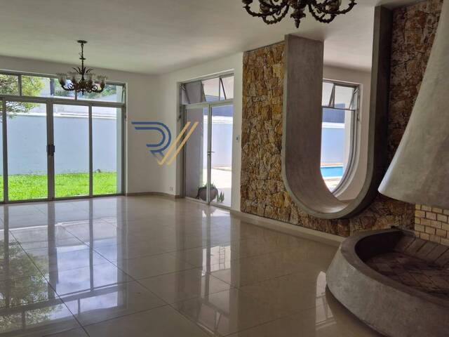 Casa para Venda em São José dos Campos - 5
