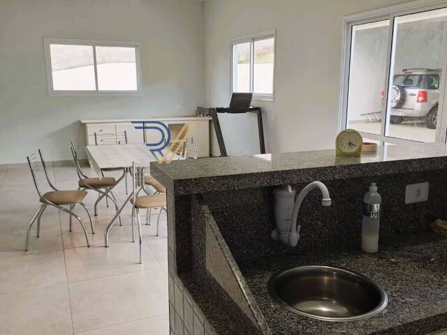 #CA0290 - Casa para Venda em Jacareí - SP