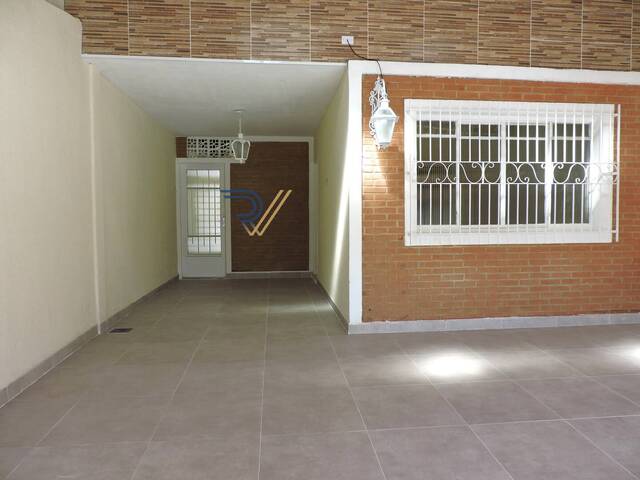 Casa para Venda em São José dos Campos - 3