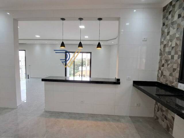 Casa para Venda em Jacareí - 2