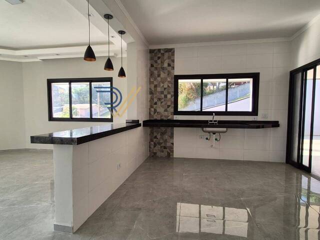 #311 - Casa para Venda em Jacareí - SP - 3